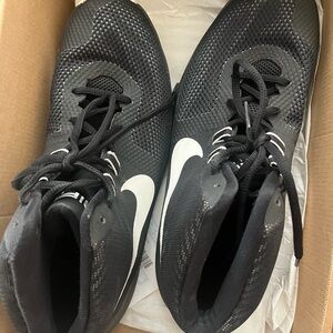 Black Nike Air Precision, size 9